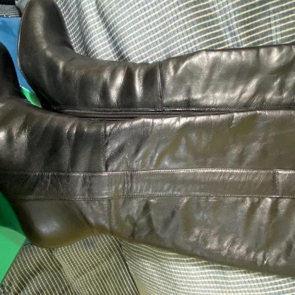 Black leather wedge boots - Picture 5 of 5